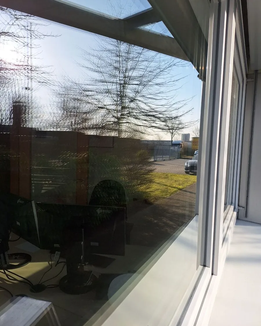Nachher: Fenster nach der Reinigung durch Scheibel Klar